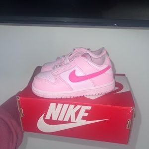 Toddler 7C Nike Dunk Low “Triple Pink” Athletic Sneakers